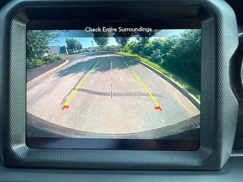 Used 2020 Jeep Wrangler Unlimited Sahara AWD/4WD image 27