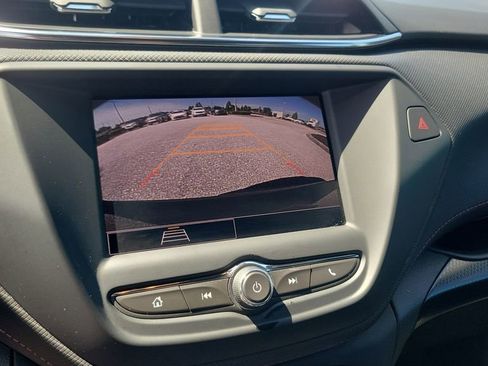 Used 2023 Chevrolet TrailBlazer RS FWD image 17