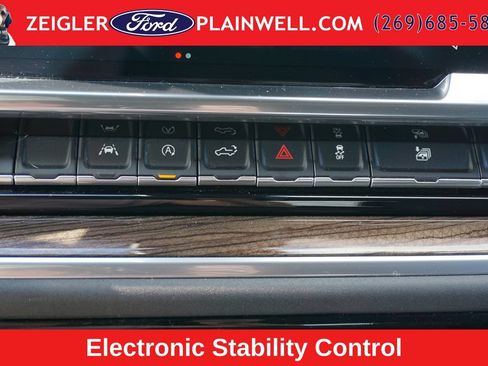 Used 2025 GMC Sierra 1500 Elevation AWD/4WD image 19