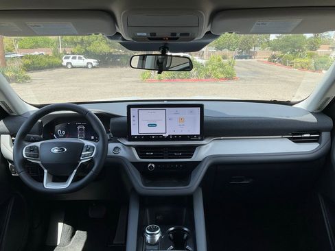 New 2026 Ford Explorer Active w/ Active Comfort Package image 29