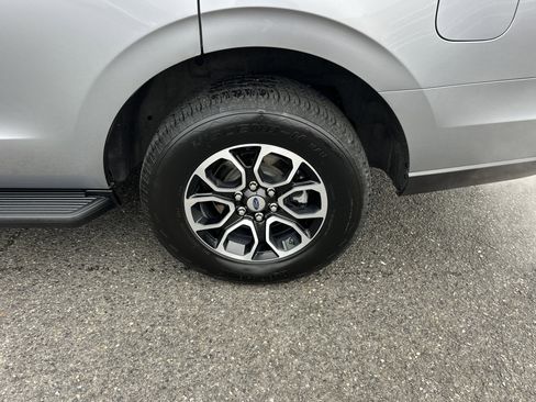 Used 2024 Ford Expedition XLT image 25