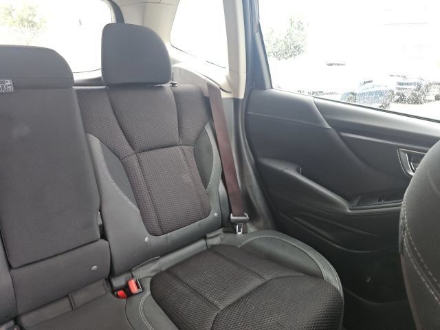 Used 2019 Subaru Forester Premium AWD/4WD image 13