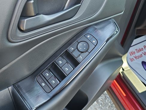 Used 2026 Nissan Rogue S FWD image 19