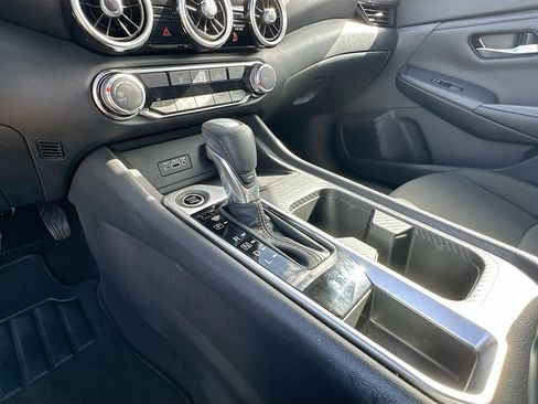 Used 2023 Nissan Sentra SV image 16