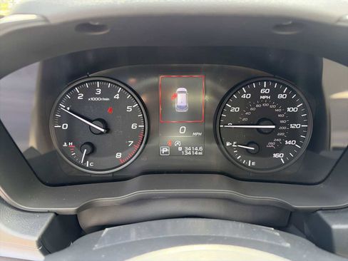 Used 2024 Subaru Impreza 2.0i AWD/4WD image 10
