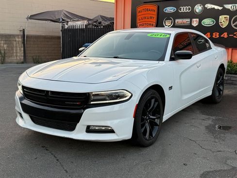 Used 2018 Dodge Charger R/T w/ Beats Audio Group RWD image 3