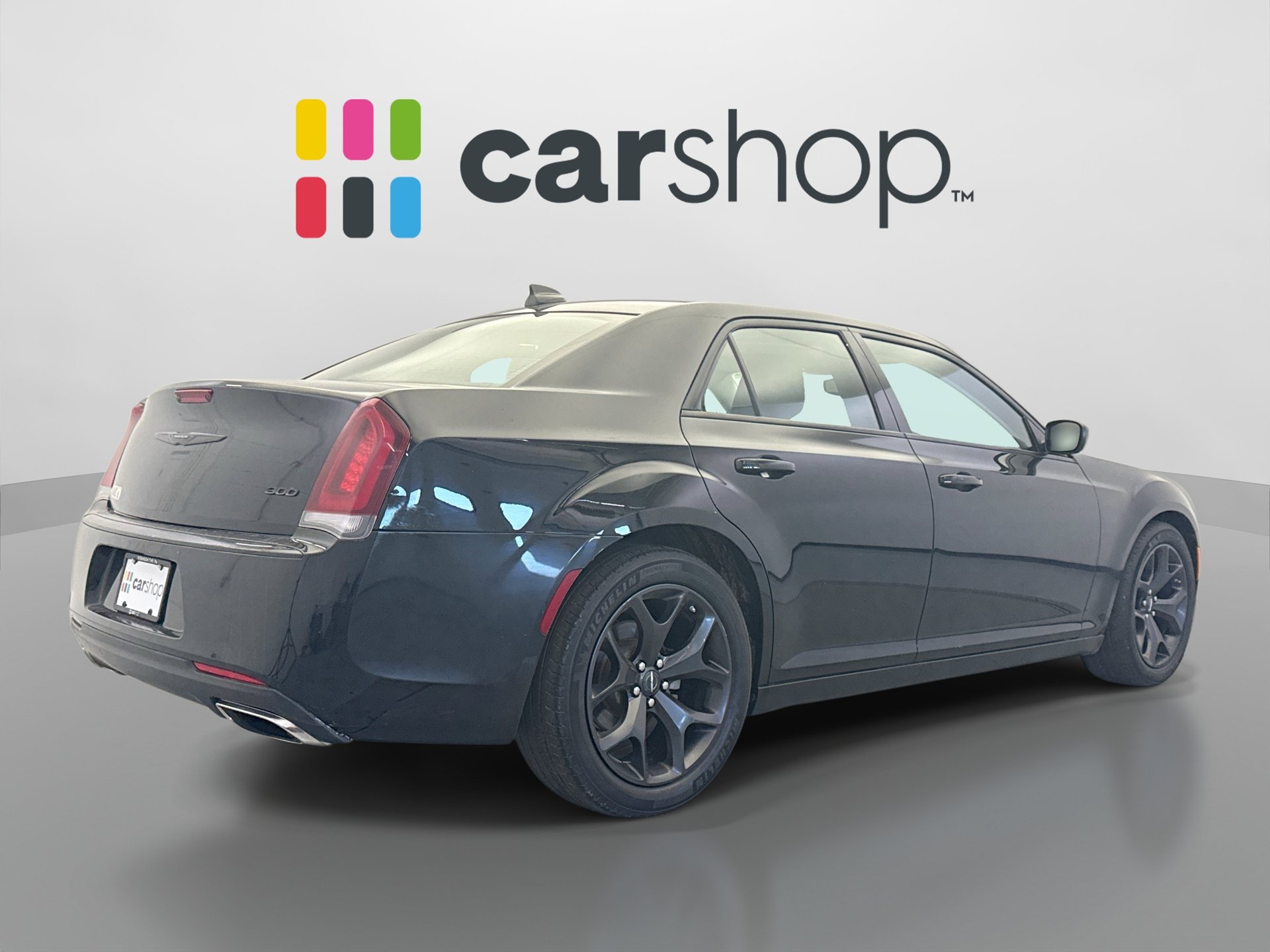 Used 2023 Chrysler 300 Touring w/ Sport Appearance Package RWD image 5