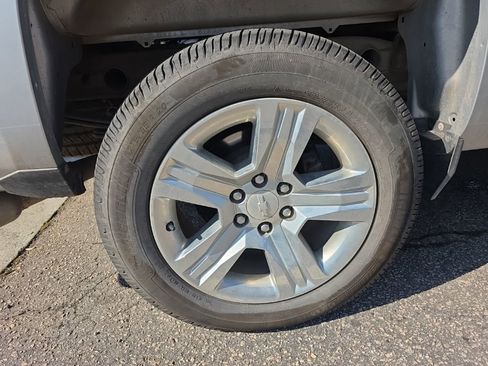 Used 2018 Chevrolet Silverado 1500 Custom w/ LPO, Street Package image 13