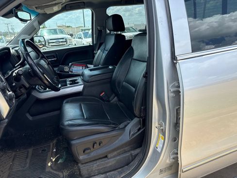 Used 2018 Chevrolet Silverado 1500 LTZ Z71 w/ LTZ Plus Package AWD/4WD image 13