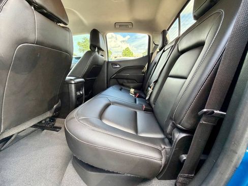 Used 2022 Chevrolet Colorado LT w/ Luxury Package AWD/4WD image 19