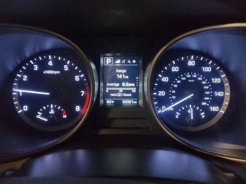 Used 2018 Hyundai Santa Fe Sport image 23