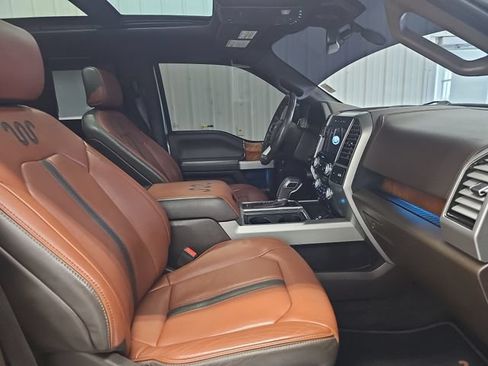 Used 2018 Ford F150 King Ranch w/ Equipment Group 601A Luxury AWD/4WD image 29