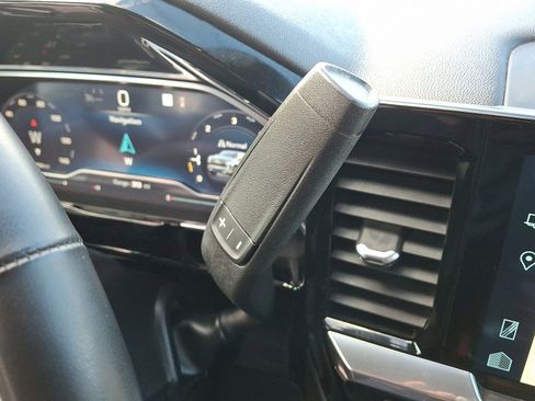 Used 2023 Chevrolet Silverado 1500 LT image 15