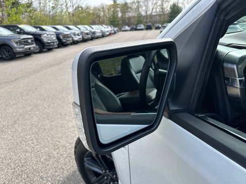 Used 2023 Ford F150 Lariat AWD/4WD image 15