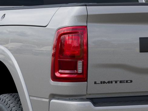 New 2026 RAM 2500 Limited AWD/4WD image 9