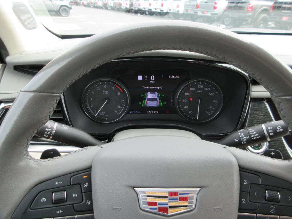 Certified 2021 Cadillac XT6 Premium Luxury FWD image 31