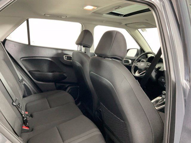 Used 2026 Hyundai Venue SEL FWD image 20