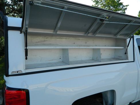 Used 2017 Chevrolet Silverado 1500 W/T AWD/4WD image 9