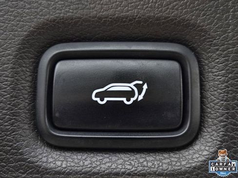 Used 2020 Hyundai Santa Fe SEL w/ Convenience Package FWD image 11