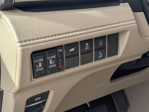 Used 2020 Honda Odyssey EX-L image 26