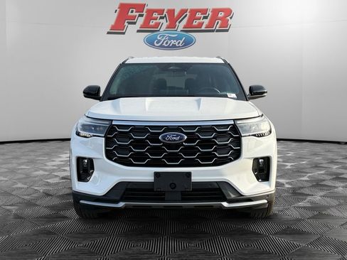 New 2026 Ford Explorer Platinum image 8