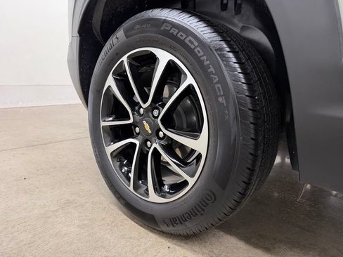 Used 2025 Chevrolet TrailBlazer LT FWD image 9