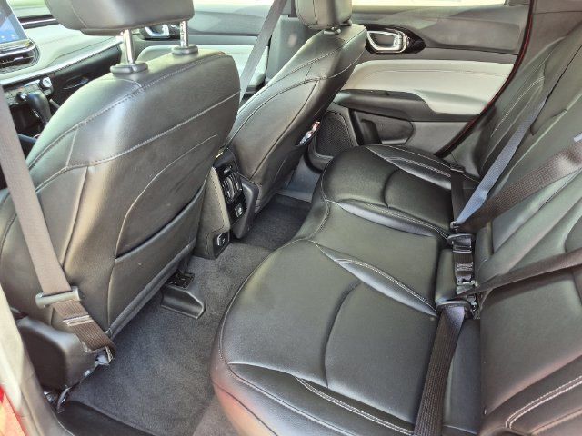 Used 2025 Jeep Compass Limited AWD/4WD image 23