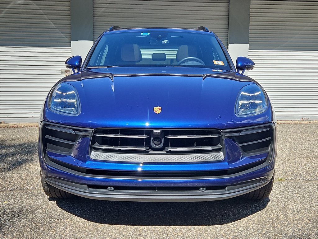 Certified 2026 Porsche Macan AWD/4WD image 10