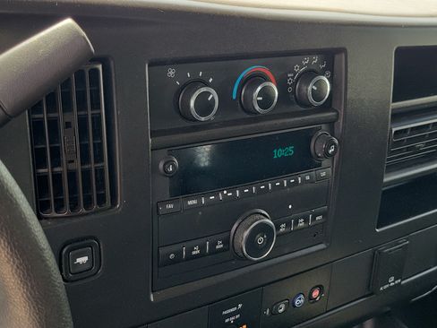 Used 2020 GMC Savana 2500 w/ Driver Convenience Package RWD image 11