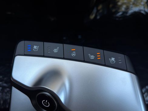 Used 2022 Kia EV6 Wind w/ Wind Technology Package image 28