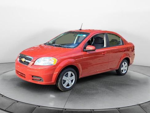 Used 2011 Chevrolet Aveo LT w/ Power and Convenience Package image 3