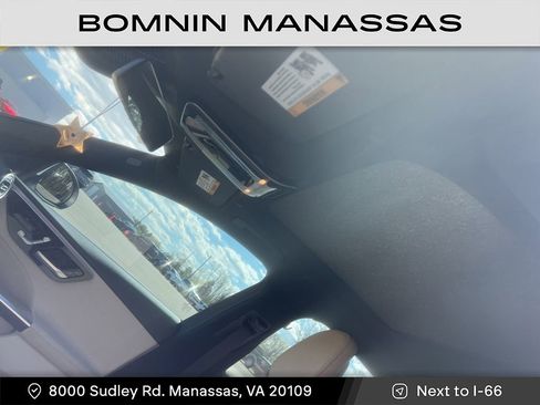 Used 2022 Mercedes-Benz C 300 4MATIC Sedan image 10