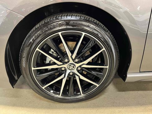 Used 2021 Toyota Camry SE w/ Convenience Package image 31