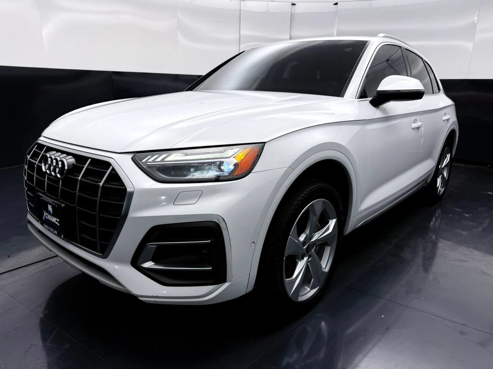 Used 2021 Audi Q5 Prestige w/ Prestige Package AWD/4WD image 4