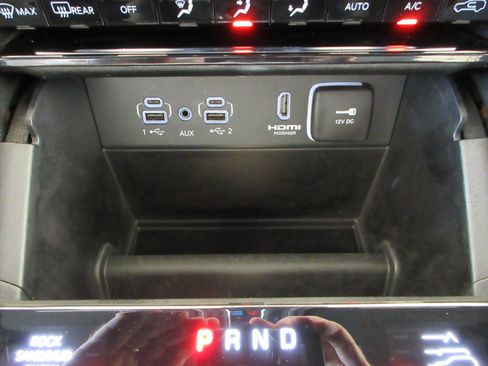 Used 2024 Jeep Grand Cherokee Trailhawk AWD/4WD image 54