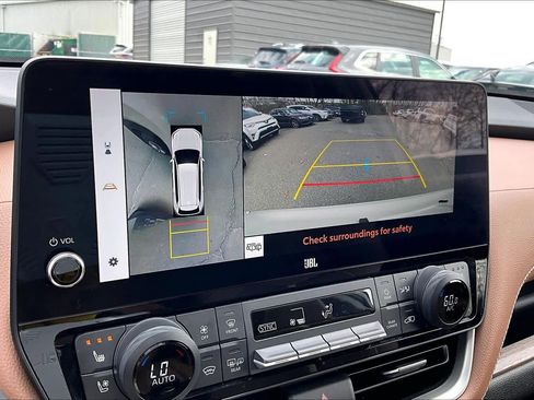 Used 2024 Toyota Grand Highlander Platinum image 28