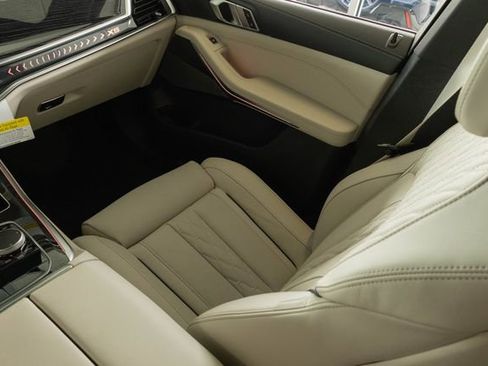 New 2026 BMW X5 xDrive40i AWD/4WD image 21
