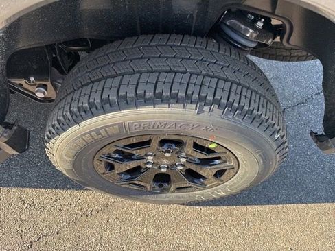 New 2025 Ford F150 Lightning XLT image 6