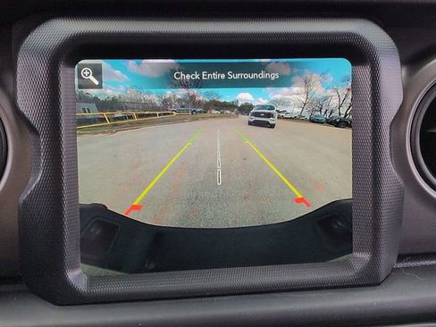 Used 2021 Jeep Gladiator Sport image 23