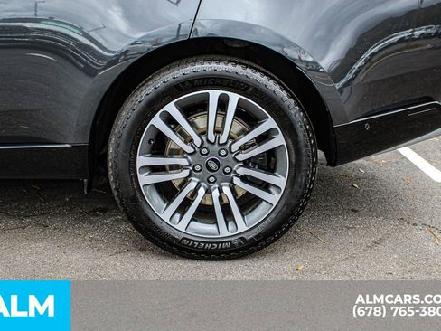Used 2023 Land Rover Range Rover SE image 16