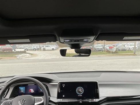 New 2026 Volkswagen Atlas Cross Sport SE image 11