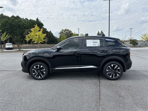 New 2026 Nissan Kicks SV w/ SV Premium Package image 5