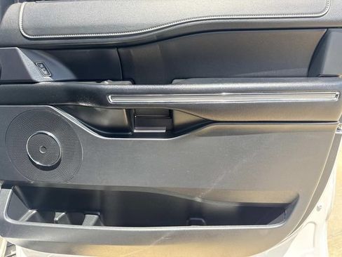 Used 2021 Ford Expedition XLT RWD image 19