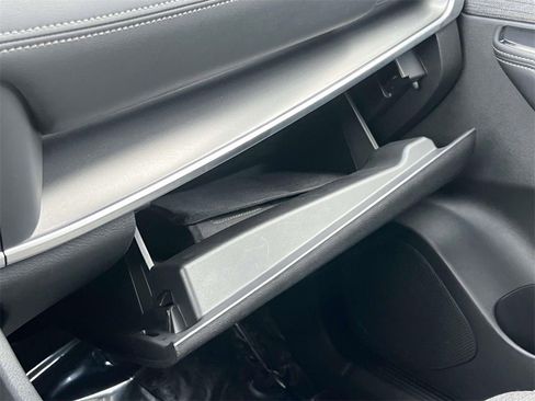 Certified 2023 Nissan Rogue SV image 11