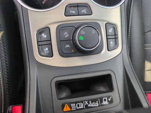 Used 2024 GMC Terrain Denali w/ Denali Premium Package image 26