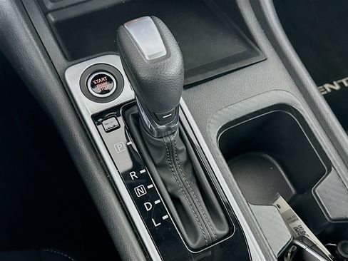 Used 2024 Nissan Sentra SV image 23