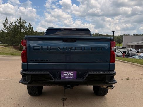 Used 2024 Chevrolet Silverado 1500 Custom Trail Boss w/ LPO, Dark Essentials Package AWD/4WD image 6