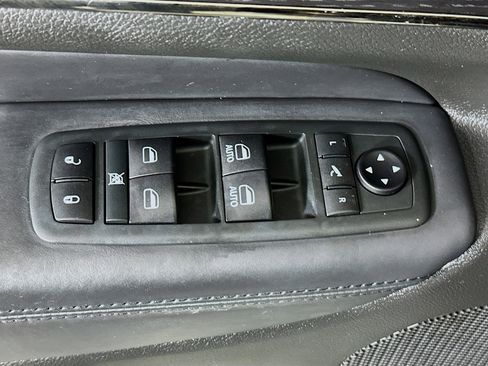 Used 2020 Jeep Grand Cherokee High Altitude image 14