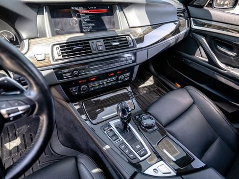 Used 2015 BMW 550i xDrive Sedan AWD/4WD image 22