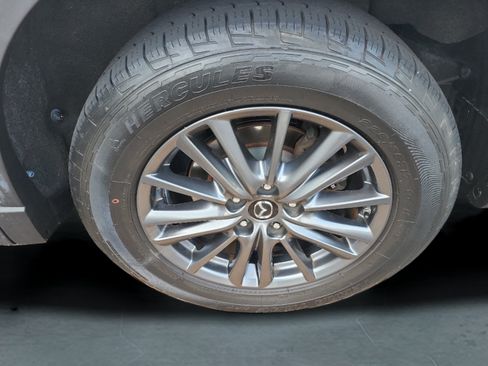 Used 2020 MAZDA CX-5 Touring FWD image 9
